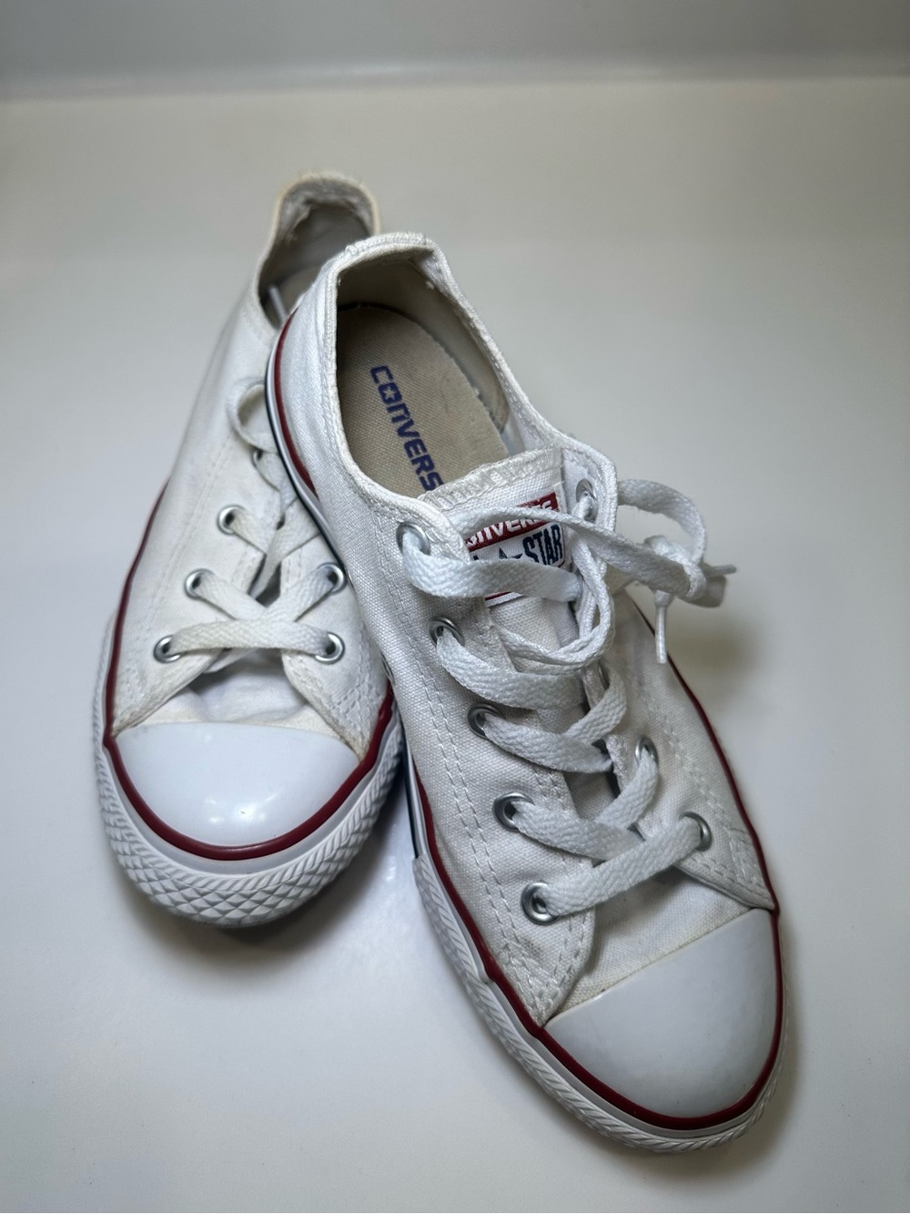 Converse Kids White Canvas Low-Top Sneakers with Red Trim